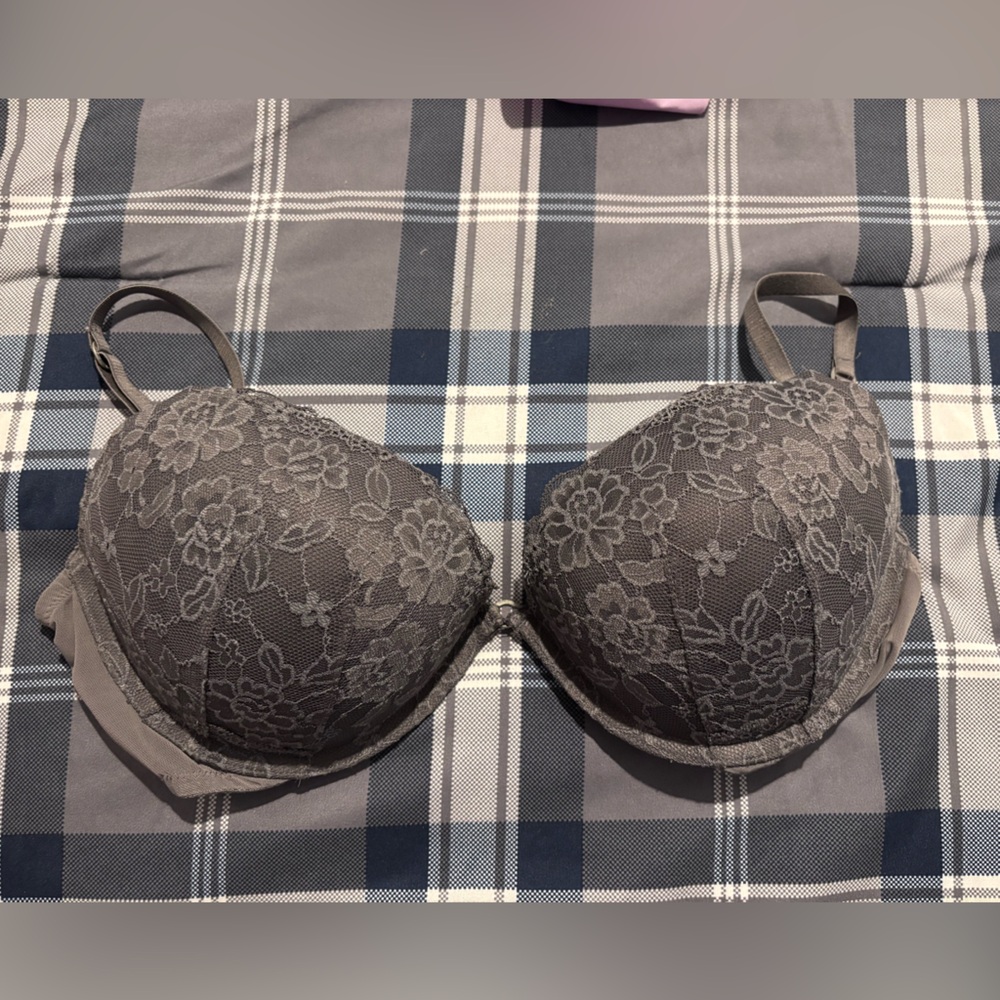 Gilly Hicks Floral Lace Bra - Gray